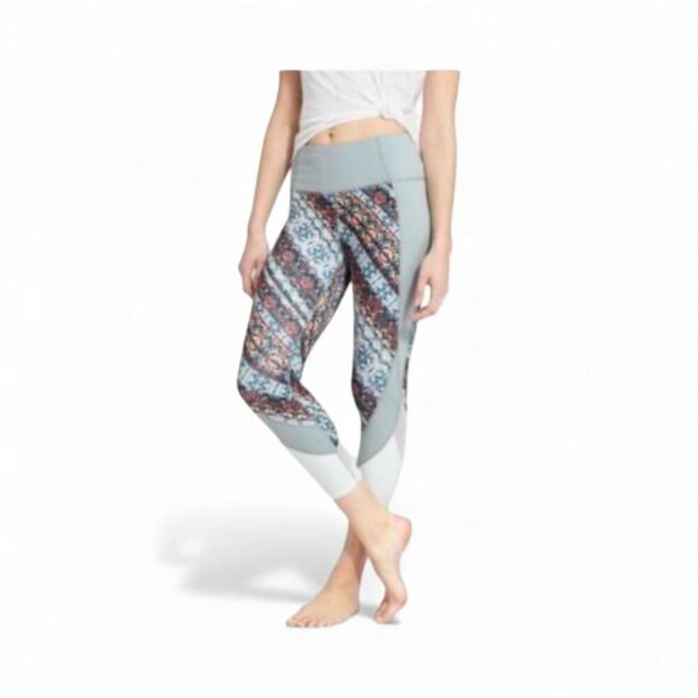 Athleta Salutation Nomad Womens XS Crop Leggings High Rise Yoga Pants Workout